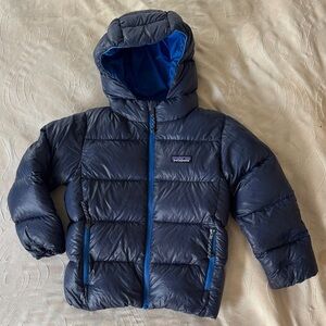 Patagonia Dark Blue Hooded Puffer Jacket 5T